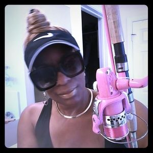 Meet your Posher, Rhonda